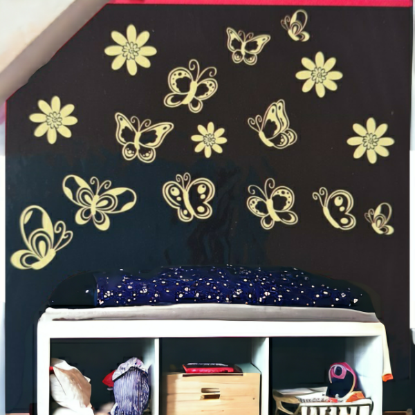 Stenska nalepka fluroscentno rumena, sveti v temi, METULJI