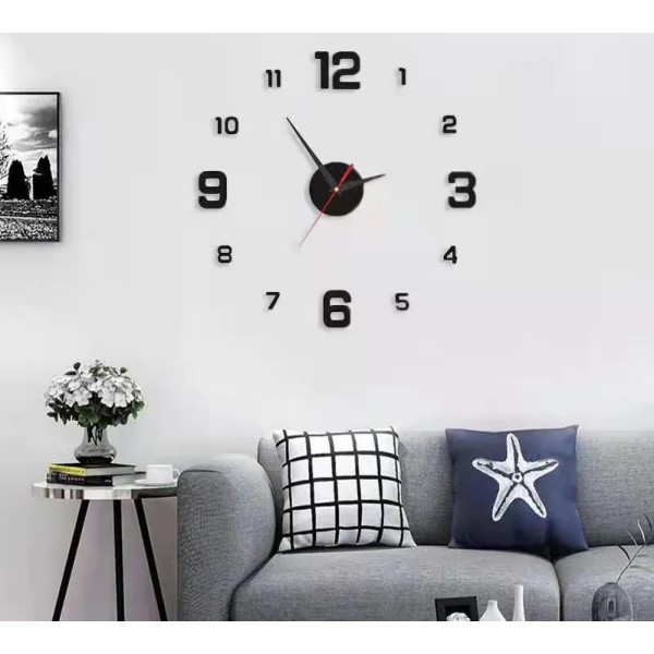 Stenska ura v črni barvi SESTAVI SAM 