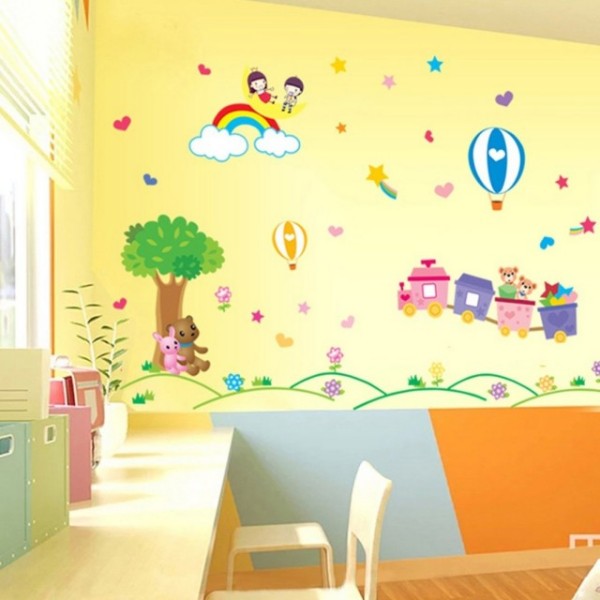 Stenska nalepka za otroško sobo, MEDVEDKA POD DREVESOM