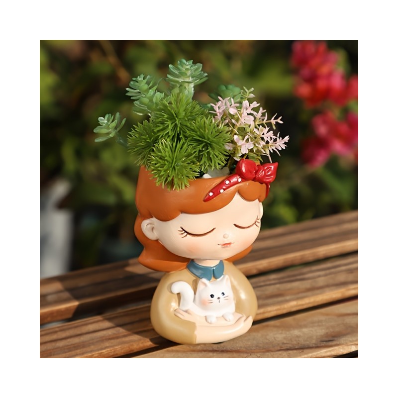 Cvetlični lonček VILA Z MUCKO V NAROČJU