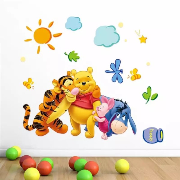 Stenska nalepka WINNIE in njegovi prijatelji